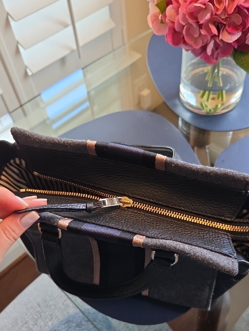 kate spade Black and Gray Tote - Picture 8 of 13
